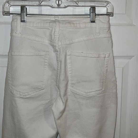 HT Denim White Distressed Mom Jeans 1 - Picture 2 of 9